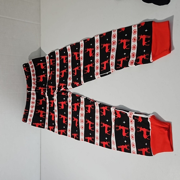 Winter pajamas Size 4 - Picture 4 of 5